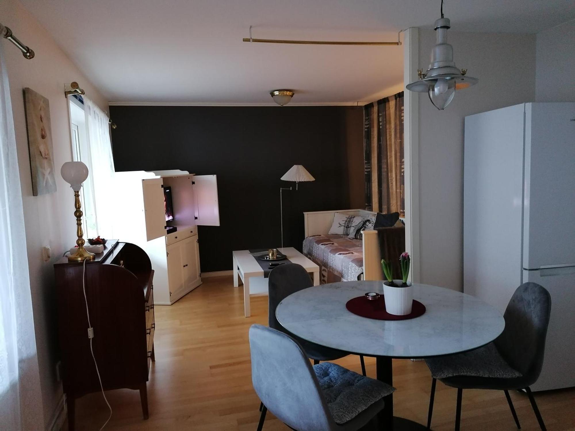 Apartamento Fin Studio-Laegenhet Mitt I Stan #5 Hudiksvall Exterior foto